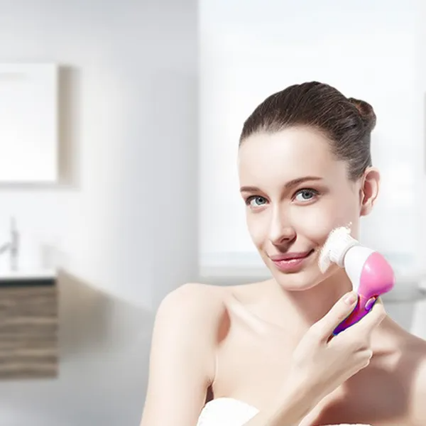 Waterproof Facial Cleansing Brush Face Spin Cleaning Brush