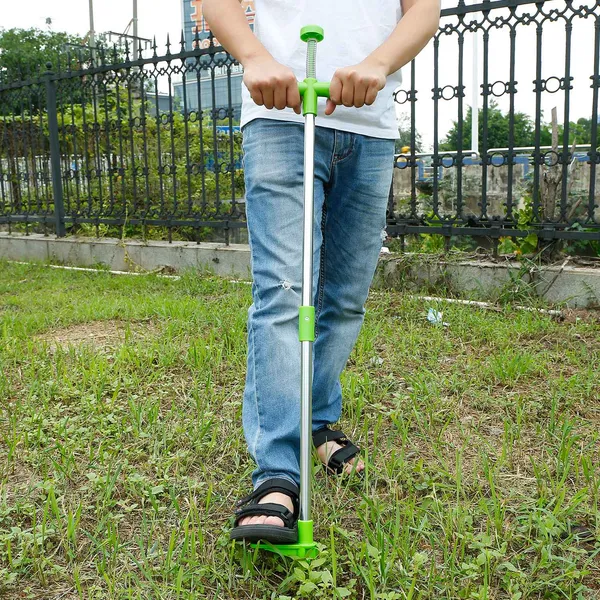 Weed Puller Twister Stand Up Root Removal Hand Tool 3 Claws
